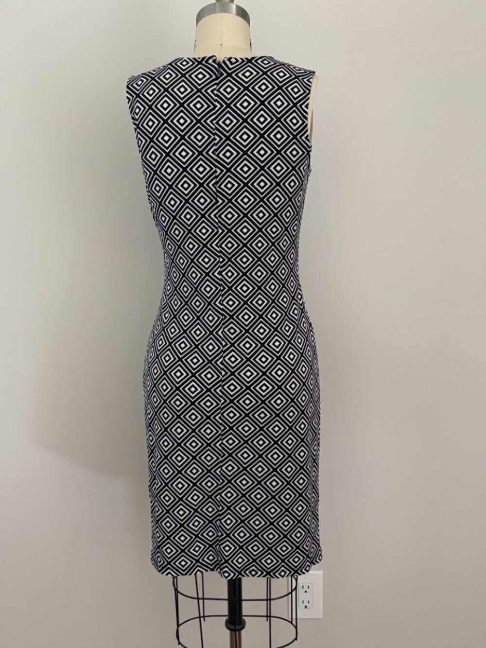 Michael Kors Geometric Print Faux Wrap Dress Office Siren Party Chic Sixties - Picture 3 of 8